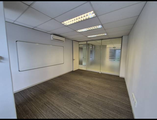 375M² OFFICE TO LET IN BEDFORDVIEW